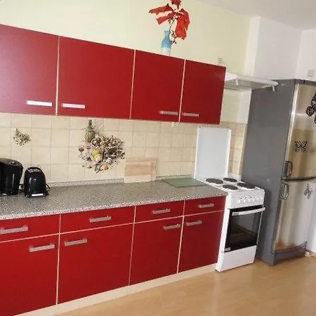 Sehr Schöne 4 Raum Maisonette-fewo Mit 110qm + Balkon + Zentral&preiswert - T7 Apartment