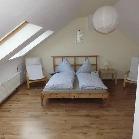 Sehr Schöne 4 Raum Maisonette-fewo Mit 110qm + Balkon + Zentral&preiswert - T7