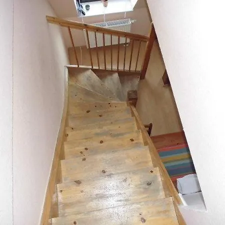 Sehr Schöne 4 Raum Maisonette-fewo Mit 110qm + Balkon + Zentral&preiswert - T7 Apartment Dresden